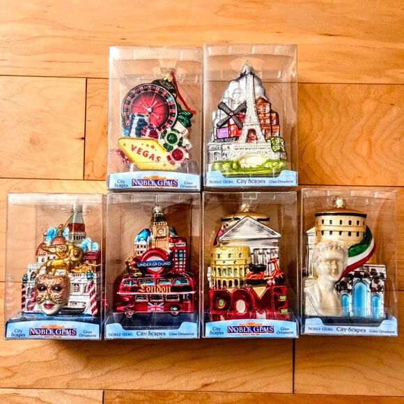 🎅🎄 Kurt Adler Mini Justice League Green Christmas Tree Kit 15" with Ornaments - Picture 3 of 6